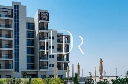 Apartment - 2 Bedrooms - 3 Bathrooms for sale in Leonardo Residences - Masdar City - Abu Dhabi