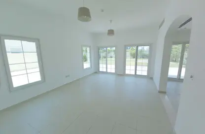 Villa - 2 Bedrooms - 3 Bathrooms for rent in District 16 - Jumeirah Village Circle - Dubai