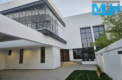 Villa - 4 Bedrooms - 5 Bathrooms for rent in Umm Suqeim 1 - Umm Suqeim - Dubai