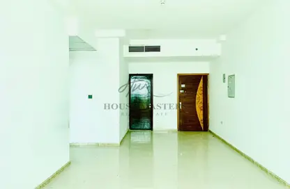 Apartment - 2 Bedrooms - 2 Bathrooms for rent in Al Majaz 1 - Al Majaz - Sharjah