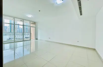 شقة - 2 غرف نوم - 3 حمامات للايجار في برج كورال - الخليج التجاري - دبي