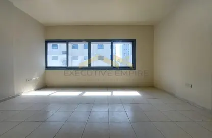 Empty Room image for: Apartment - 1 Bedroom - 2 Bathrooms for rent in Al Otaiba Tower - Electra Street - Abu Dhabi, Image 1