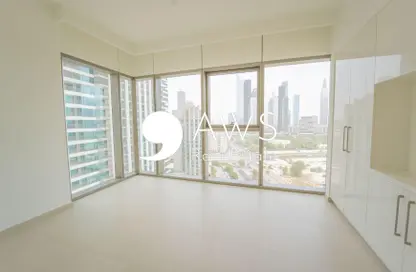 Empty Room image for: Apartment - 3 Bedrooms - 3 Bathrooms for rent in Downtown Views II Tower 2 - Downtown Views II - Downtown Dubai - Dubai, Image 1