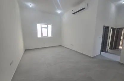 شقة - 2 غرف نوم - 2 حمامات للايجار في مركز محمد بن زايد - مدينة محمد بن زايد - أبوظبي