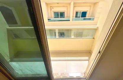 Apartment - 1 Bedroom - 2 Bathrooms for rent in Muwaileh 29 Building - Muwaileh - Sharjah