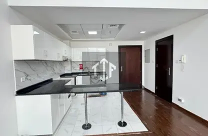 Apartment - 1 Bedroom - 3 Bathrooms for rent in Binghatti Pearls - Dubai Silicon Oasis - Dubai