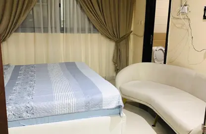 Apartment - Studio - 1 Bathroom for rent in Al Qulaya'ah - Al Sharq - Sharjah