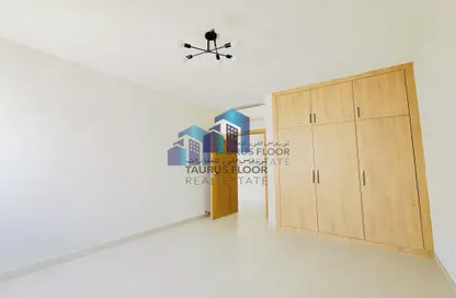 Apartment - 3 Bedrooms - 3 Bathrooms for rent in Al Rigga Building - Al Muraqqabat - Deira - Dubai