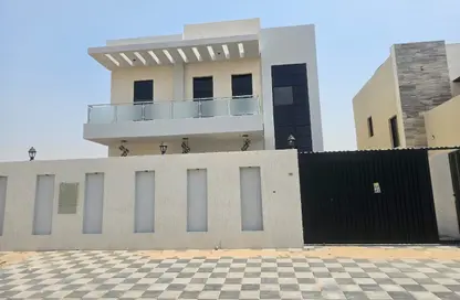 فيلا - 3 غرف نوم - 6 حمامات للايجار في الحليو 2 - الحليو - عجمان