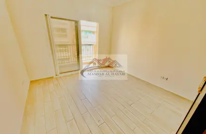 Apartment - 1 Bedroom - 2 Bathrooms for rent in Muwaileh 29 Building - Muwaileh - Sharjah