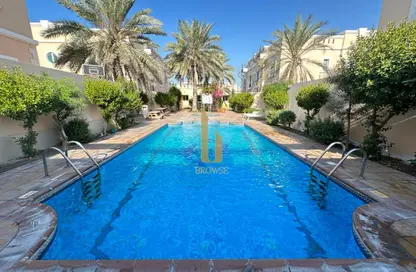 Villa - 4 Bedrooms - 4 Bathrooms for rent in Umm Suqeim 2 Villas - Umm Suqeim 2 - Umm Suqeim - Dubai