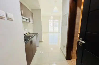 شقة - 1 حمام للايجار في 4 الورسان - الورسان - دبي شقة - 1 حمام للايجار في 4 الورسان - الورسان - دبي