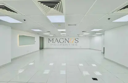 Office Space - Studio - 1 Bathroom for rent in Fortune Executive - JLT Cluster T - Jumeirah Lake Towers - Dubai