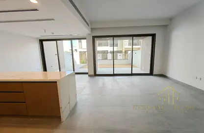 فيلا - 3 غرف نوم - 4 حمامات للايجار في لا فايوليتا 2 - لا فيوليتا - فيلا نوفا - دبي لاند - دبي