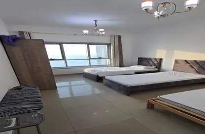 Apartment - 2 Bedrooms - 3 Bathrooms for rent in Ajman Corniche Residences - Ajman Corniche Road - Ajman