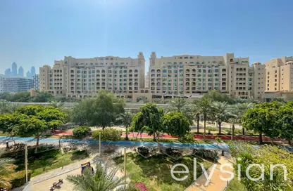 Outdoor Building image for: Apartment - 3 Bedrooms - 4 Bathrooms for rent in Al Sarrood - Shoreline Apartments - Palm Jumeirah - Dubai, Image 1