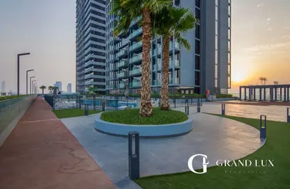 Outdoor Building image for: Apartment - 1 Bathroom for rent in Bloom Towers B - Bloom Towers - Jumeirah Village Circle - Dubai, Image 1