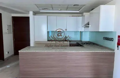 شقة - غرفة نوم - 2 حمامات للايجار في عزيزي عالية - الجداف - دبي