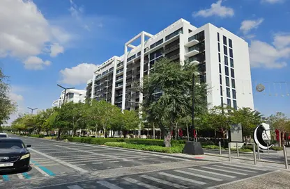 شقة - 2 غرف نوم - 3 حمامات للبيع في شقق مسك - الجادة - الشارقة