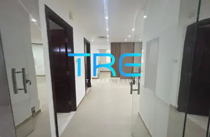 Office Space - Studio - 1 Bathroom for rent in Al Nahyan - Abu Dhabi