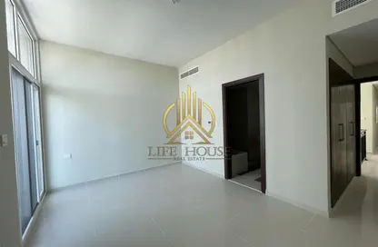 Empty Room image for: Townhouse - 3 Bedrooms - 3 Bathrooms for rent in Trixis - The Roots DAMAC Hills 2 - Damac Hills 2 - Dubai, Image 1