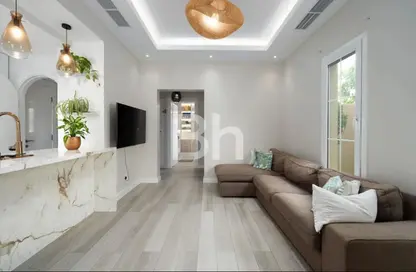 Villa - 3 Bedrooms - 3 Bathrooms for sale in Springs 2 - The Springs - Dubai