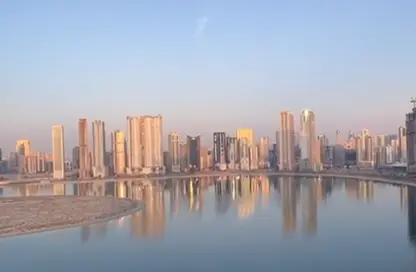 Apartment - 3 Bedrooms - 4 Bathrooms for sale in Al Khan - Sharjah
