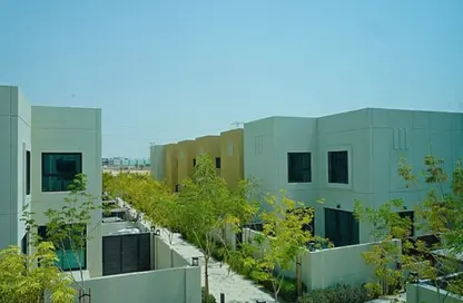 تاون هاوس - 4 غرف نوم - 5 حمامات للبيع في مدينة الشارقة المستدامة - الشارقة