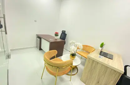 Office Space - Studio - 1 Bathroom for rent in Red Avenue - Al Garhoud - Dubai