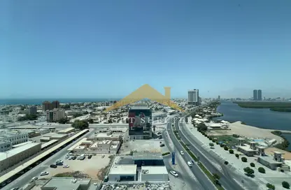 شقة - 2 غرف نوم - 3 حمامات للايجار في كورنيش راس الخيمة - رأس الخيمة