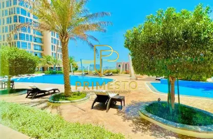 دوبلكس - 3 غرف نوم - 5 حمامات للايجار في يونايتد سكوير - الخالدية - أبوظبي