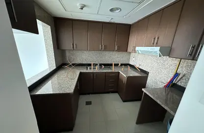 صورة لـ مطبخ شقة - غرفة نوم - 2 حمامات للايجار في فير فيو - الخليج التجاري - دبي ، صورة رقم 1
