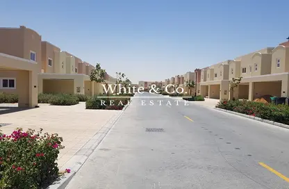 Townhouse - 3 Bedrooms - 4 Bathrooms for rent in Amaranta - Villanova - Dubai Land - Dubai