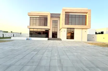 Villa - 4 Bedrooms - 5 Bathrooms for rent in Nad Al Sheba Villas - Nad Al Sheba 3 - Nad Al Sheba - Dubai