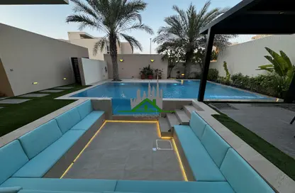 Villa - 5 Bedrooms - 6 Bathrooms for sale in Veneto - Dubai Waterfront - Dubai