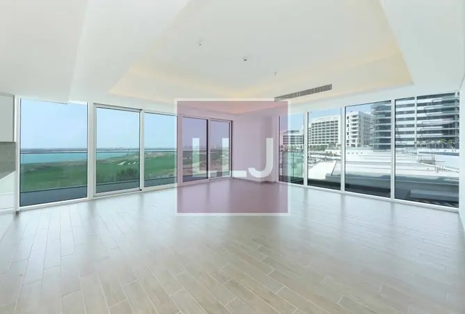 Apartment - 3 Bedrooms - 5 Bathrooms for sale in Mayan 3 - Mayan - Yas Island - Abu Dhabi