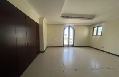 Villa - 4 Bedrooms - 5 Bathrooms for rent in Garden Homes Frond F - Garden Homes - Palm Jumeirah - Dubai