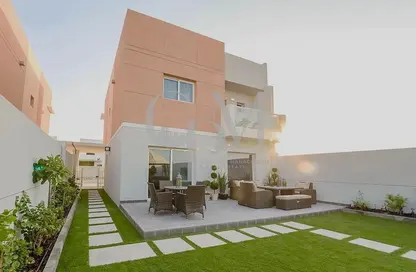 Villa - 4 Bedrooms - 5 Bathrooms for sale in Manazel Al Reef 2 - Al Samha - Abu Dhabi