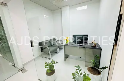 مكتب - استوديو - 1 حمام للايجار في مبنى هوريزون - بورسعيد - ديرة - دبي مكتب - استوديو - 1 حمام للايجار في مبنى هوريزون - بورسعيد - ديرة - دبي