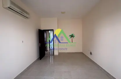 Apartment - 2 Bedrooms - 1 Bathroom for rent in Al Markhaniya - Al Ain