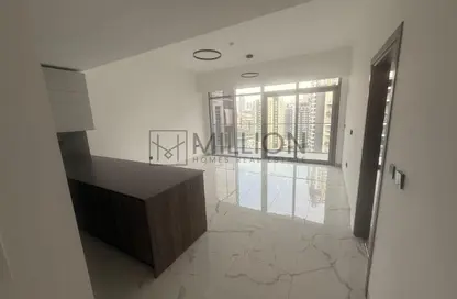 شقة - غرفة نوم - 2 حمامات للايجار في رويال ريجينسي - الخليج التجاري - دبي شقة - غرفة نوم - 2 حمامات للايجار في رويال ريجينسي - الخليج التجاري - دبي