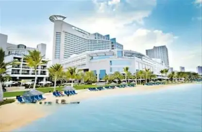 Apartment - 2 Bedrooms - 3 Bathrooms for rent in Beach Rotana - Tourist Club Area - Abu Dhabi