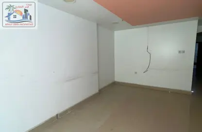 Shop - Studio - 1 Bathroom for rent in Nuaimia Two Tower - Al Nuaimiya - Ajman