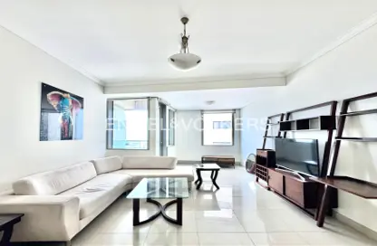 Apartment - 1 Bedroom - 2 Bathrooms for rent in Ocean Heights - Dubai Marina - Dubai
