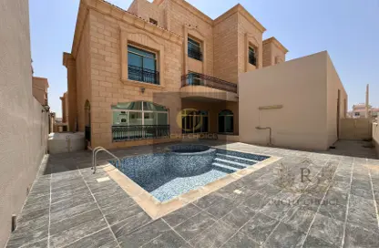 فيلا - 5 غرف نوم - 8 حمامات للايجار في فيلات مدينة خليفة آيه - مدينة خليفة أ - مدينة خليفة - أبوظبي