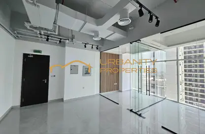 مكتب - استوديو للايجار في برج بارك لين - الخليج التجاري - دبي