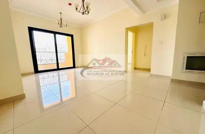 Apartment - 1 Bedroom - 2 Bathrooms for rent in Muwaileh 29 Building - Muwaileh - Sharjah