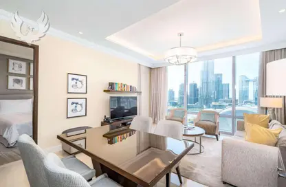 Living Room image for: Apartment - 1 Bedroom - 2 Bathrooms for rent in The Address Residence Fountain Views 3 - The Address Residence Fountain Views - Downtown Dubai - Dubai, Image 1