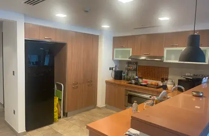 Apartment - 2 Bedrooms - 3 Bathrooms for sale in Marina Residences 4 - Marina Residences - Palm Jumeirah - Dubai