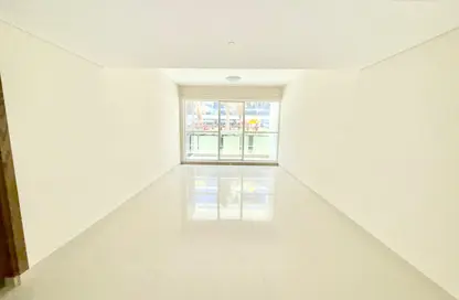 Apartment - 1 Bedroom - 2 Bathrooms for rent in Golden Sands 14 - Mankhool - Bur Dubai - Dubai